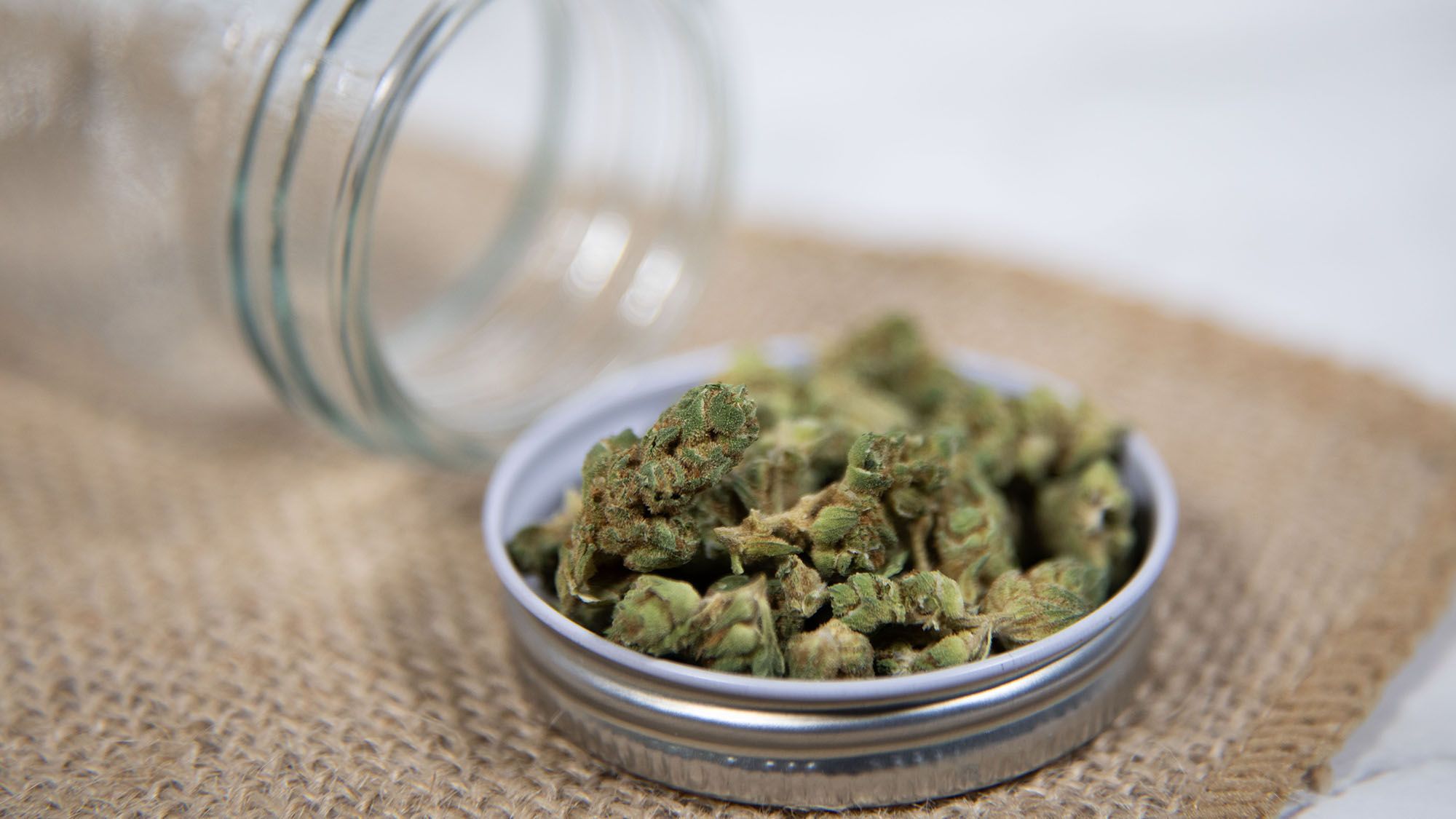 How Cannabis Can Help with Chronic Arthritis Pain